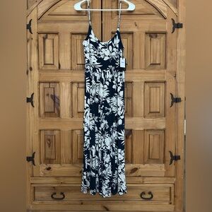 NWT J.O & CO. Tropical Jumpsuit